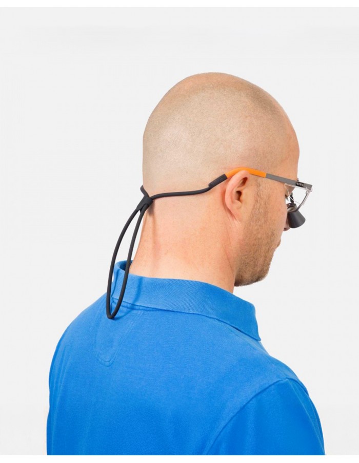 Fita ajustável de silicone hipoalergénico para lupas da Optergo.